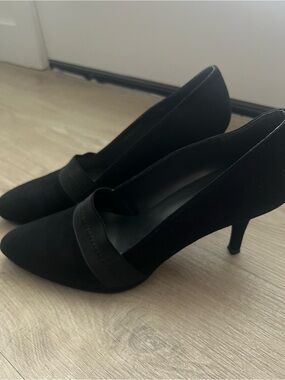 Vintage Stuart Weitzman kitten heels